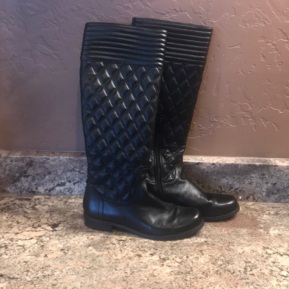 Stuart Weitzman quilted riding boots